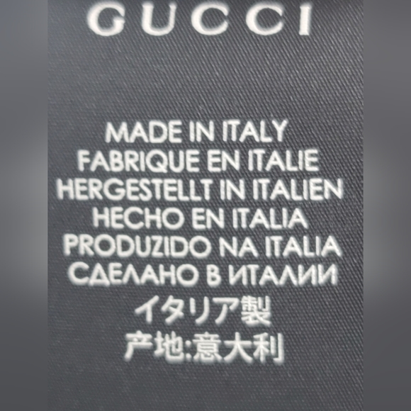 (NWT) Authentic Gucci wool/angora blend monogram scarf in rich blue. - Picture 6 of 10